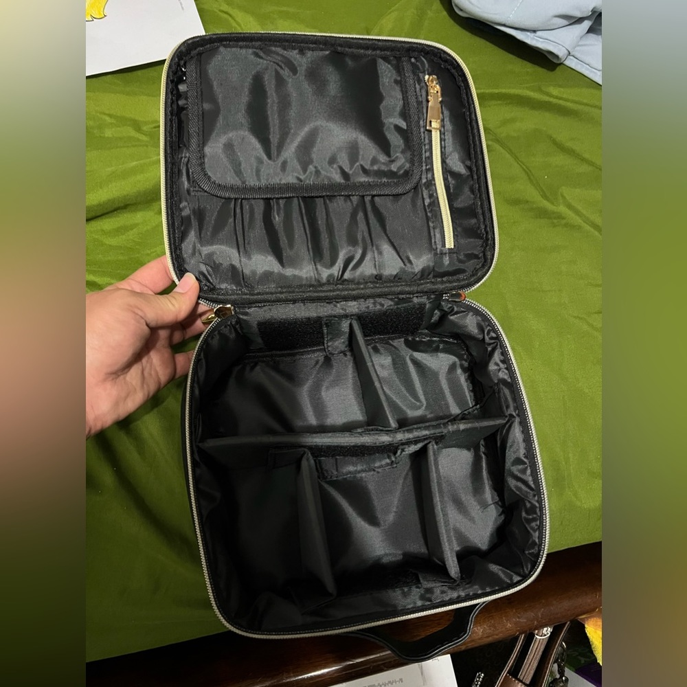 Makeup Organizer - image 2